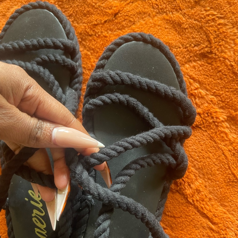 Rope Sandals - Picture 3 of 5